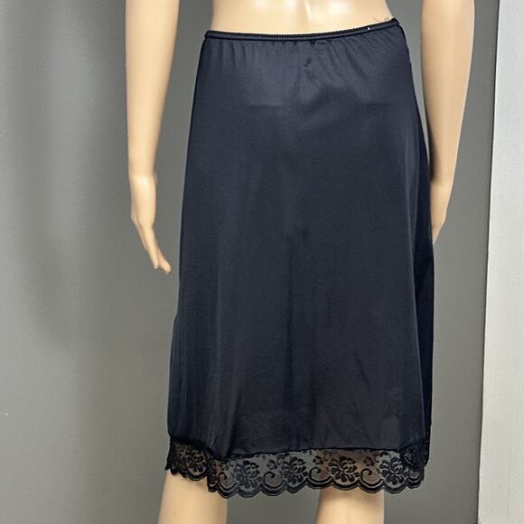 Vintage JCPenney Fantasia Half Slip Size Medium Black Slit Lace ILGWU Union USA - Picture 4 of 7